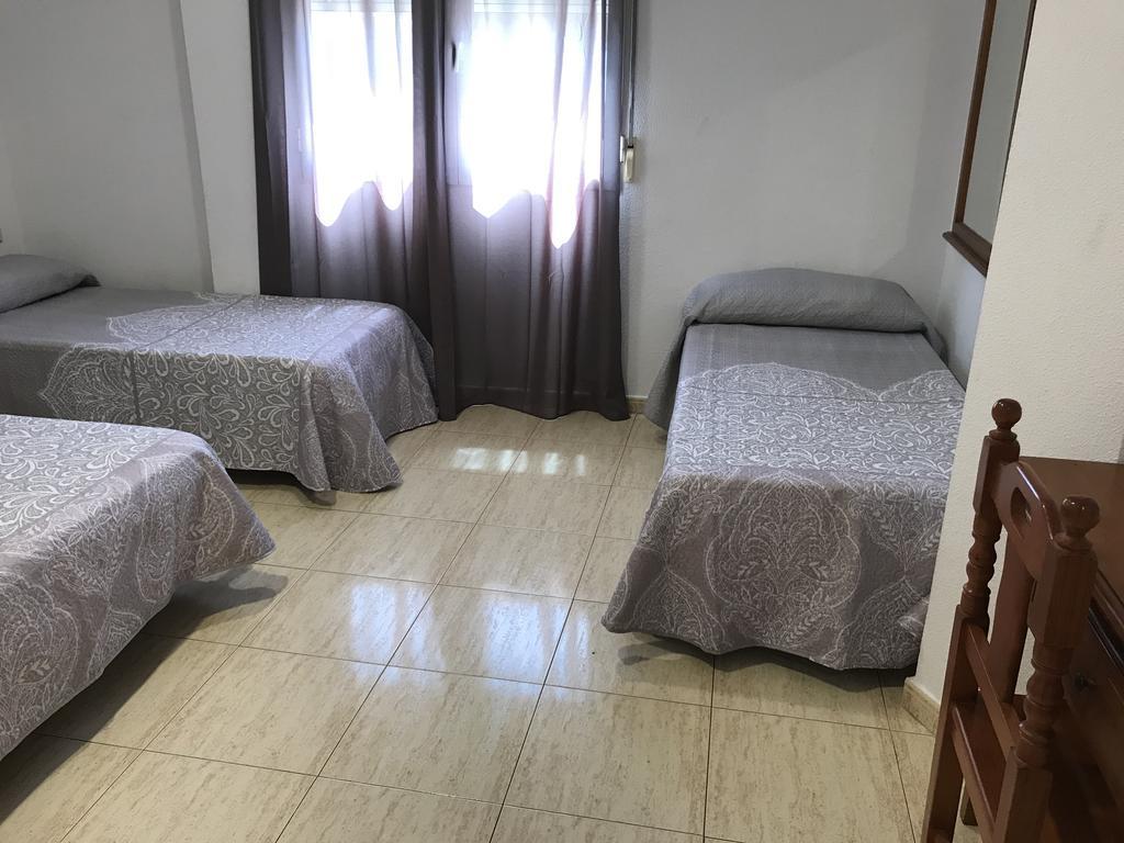 Hostal 82 Olías del Rey Rum bild