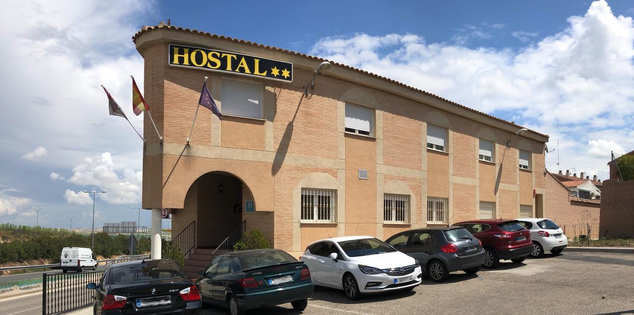 Hostal 82 Olías del Rey Exteriör bild